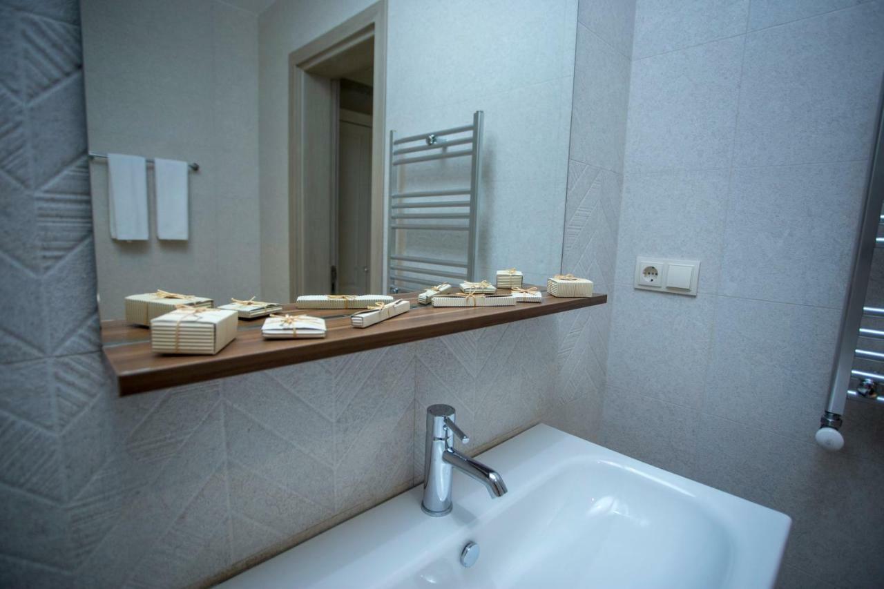 Downtown Hotel Batumi Exterior foto